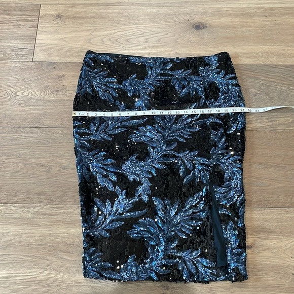 Boohoo Plus Sz Melissa Floral Sequin Thigh Split Midi Skirt Black/Navy Sz 14 US - Picture 5 of 9